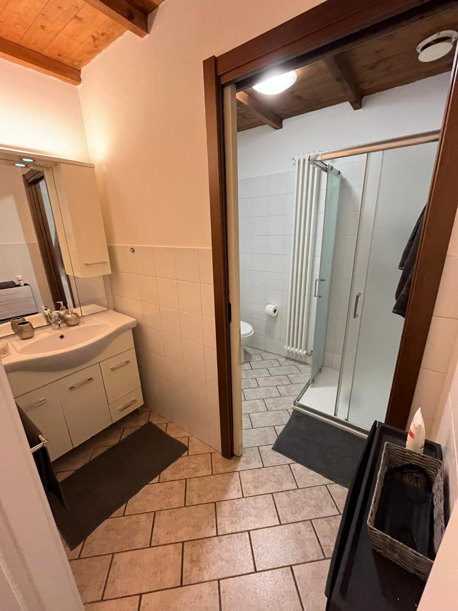 Casa Vacanza Il Gelsomino Somma Lombardo Esterno foto